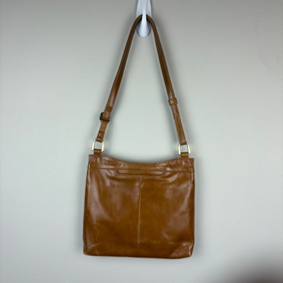 HOBO Cambel Crossbody in Polished Natural Leather - Picture 6 of 10